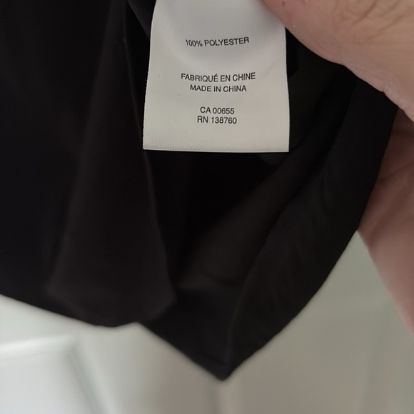 Reitmans V Neck Blouse - Picture 2 of 2